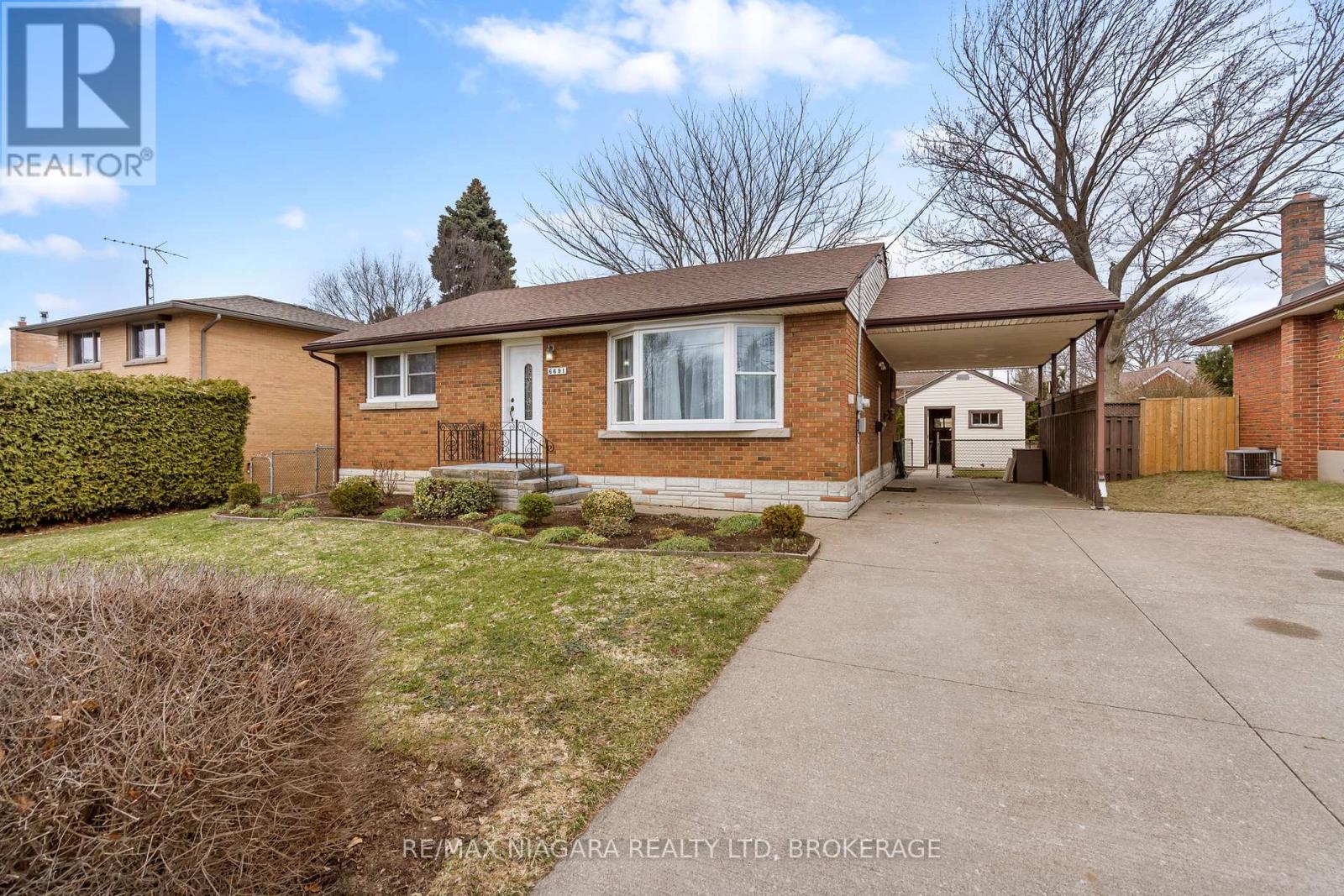 6691 GLENDOONE STREET, Niagara Falls, Ontario