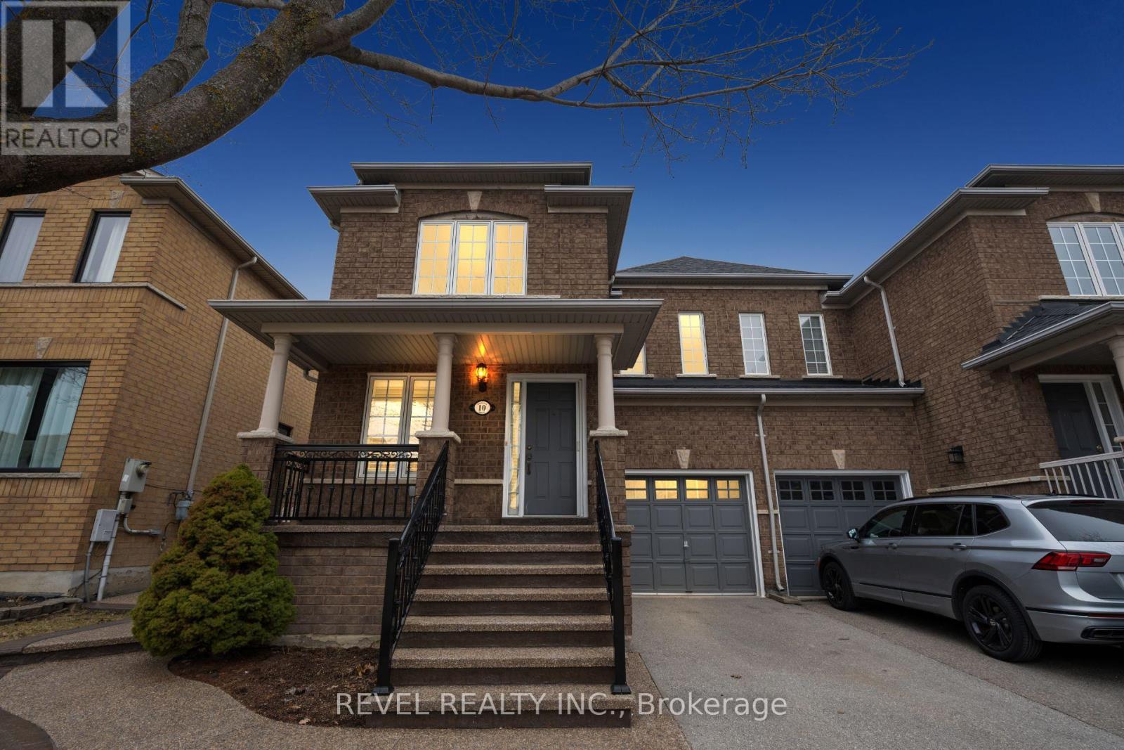 10 Dinsdale Drive, Vaughan, Ontario  L4H 2M5 - Photo 1 - N12924602