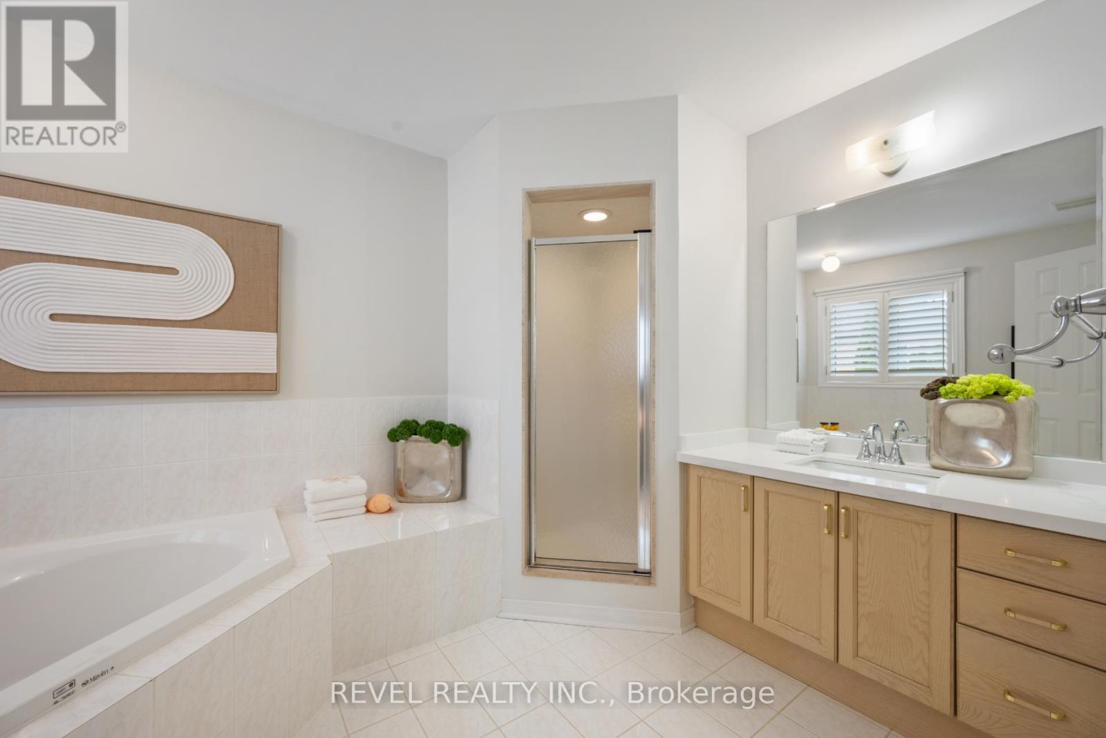 10 Dinsdale Drive, Vaughan, Ontario  L4H 2M5 - Photo 21 - N12924602