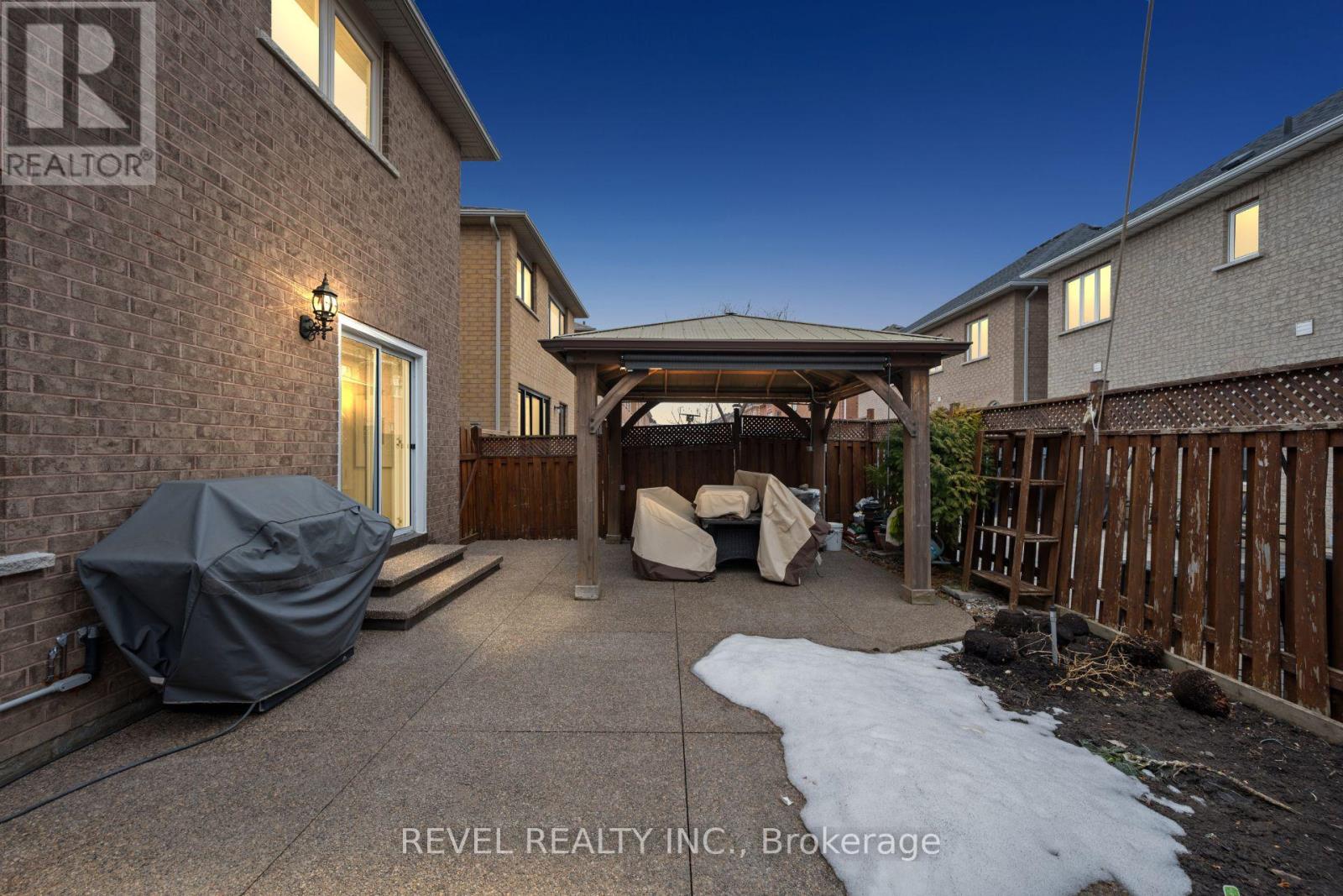 10 Dinsdale Drive, Vaughan, Ontario  L4H 2M5 - Photo 44 - N12924602