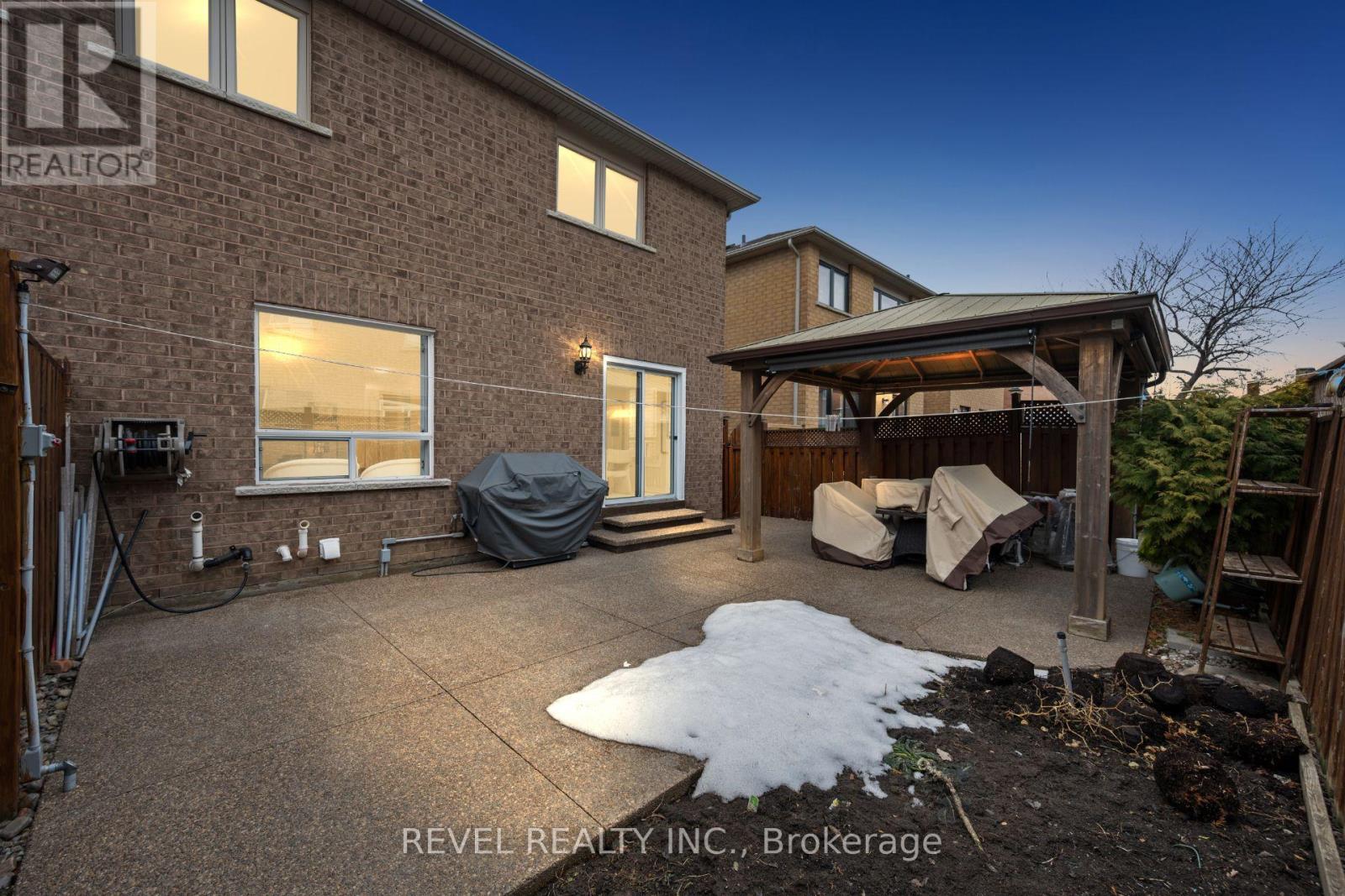 10 Dinsdale Drive, Vaughan, Ontario  L4H 2M5 - Photo 48 - N12924602