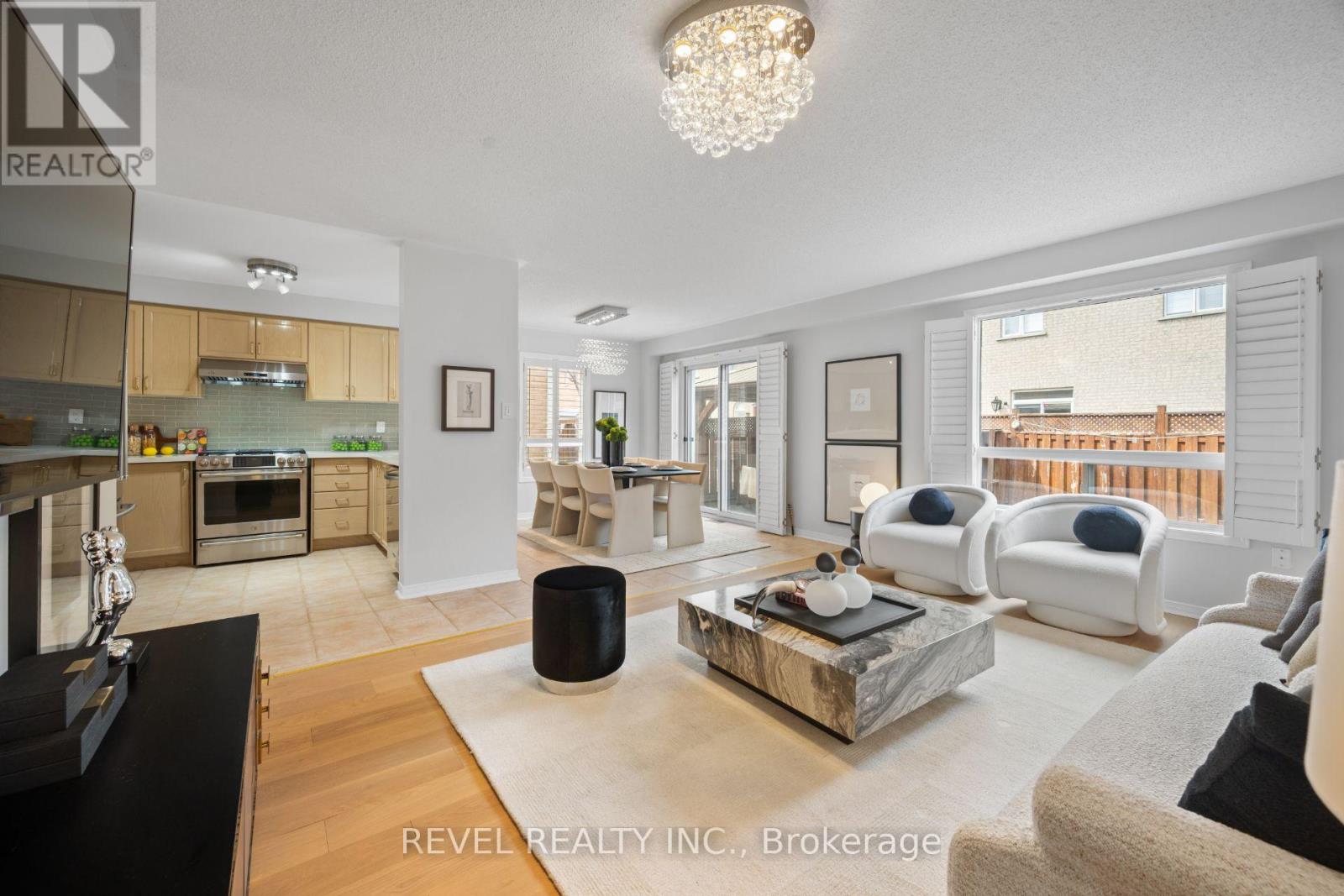 10 Dinsdale Drive, Vaughan, Ontario  L4H 2M5 - Photo 7 - N12924602