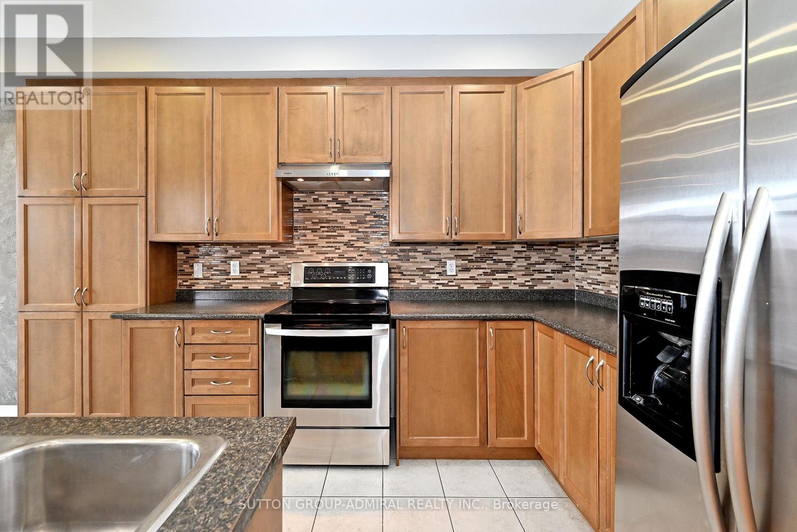 41 Big Hill Crescent, Vaughan, Ontario  L6A 4S1 - Photo 14 - N12924768