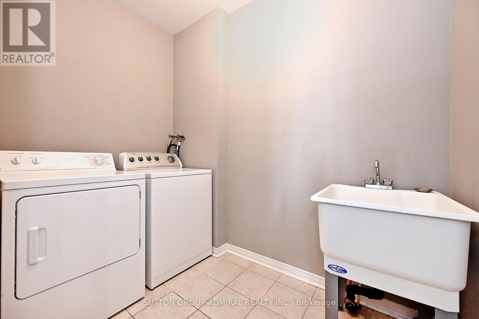 41 Big Hill Crescent, Vaughan, Ontario  L6A 4S1 - Photo 43 - N12924768