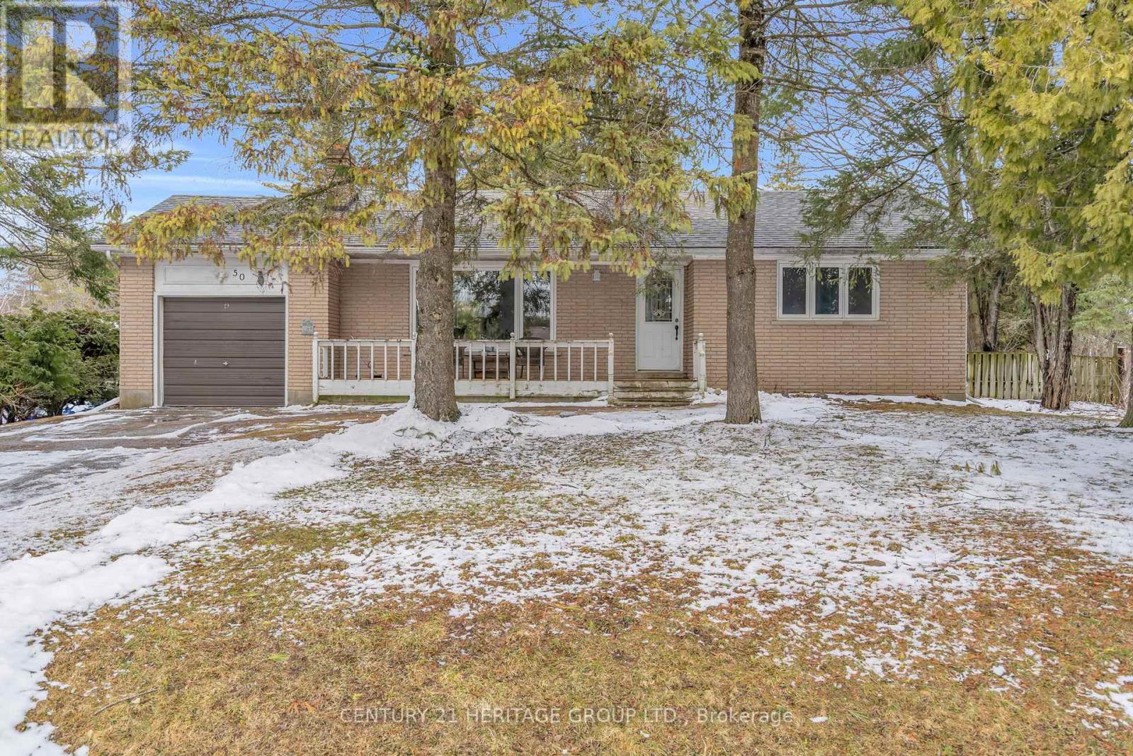 50 Main Street, Georgina, Ontario  L0E 1N0 - Photo 1 - N12924826