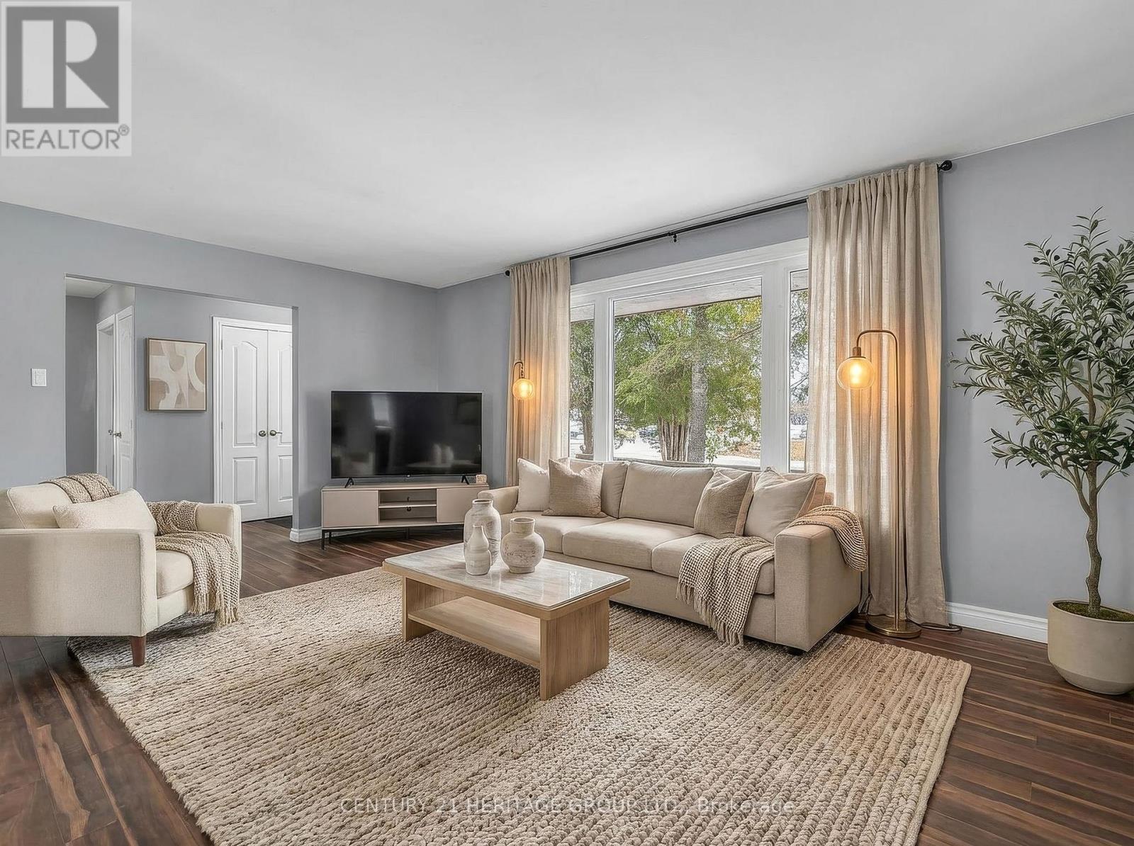 50 Main Street, Georgina, Ontario  L0E 1N0 - Photo 15 - N12924826