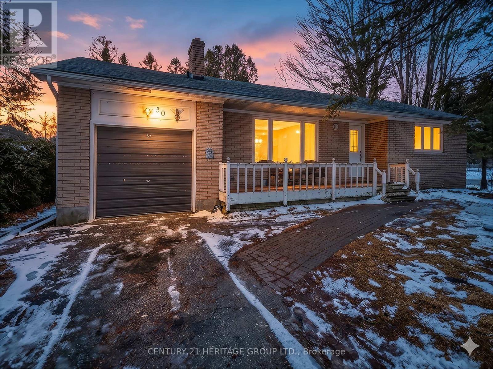 50 Main Street, Georgina, Ontario  L0E 1N0 - Photo 2 - N12924826