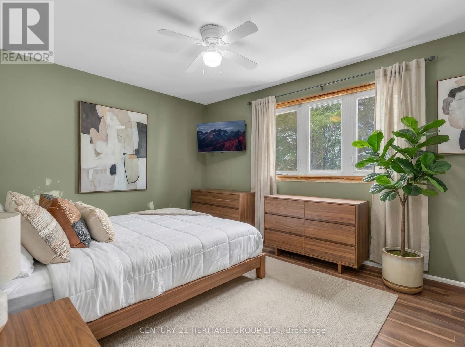 50 Main Street, Georgina, Ontario  L0E 1N0 - Photo 21 - N12924826