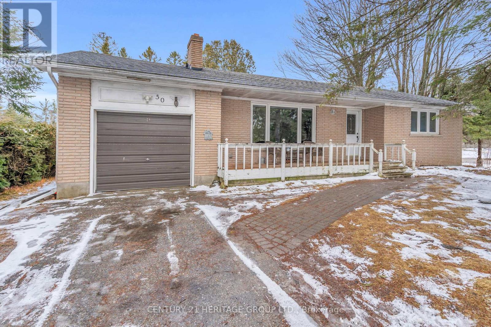 50 Main Street, Georgina, Ontario  L0E 1N0 - Photo 3 - N12924826