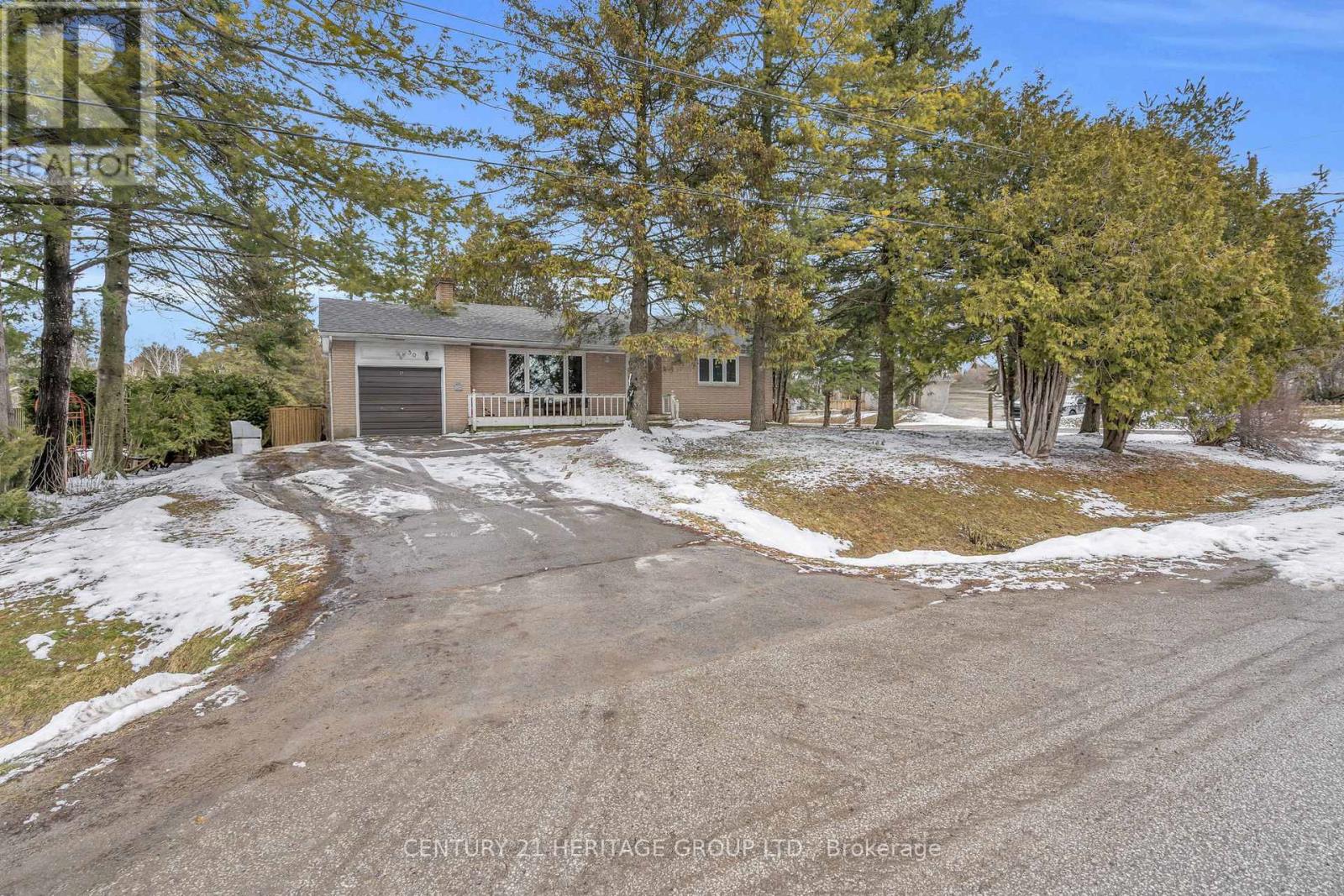 50 Main Street, Georgina, Ontario  L0E 1N0 - Photo 5 - N12924826