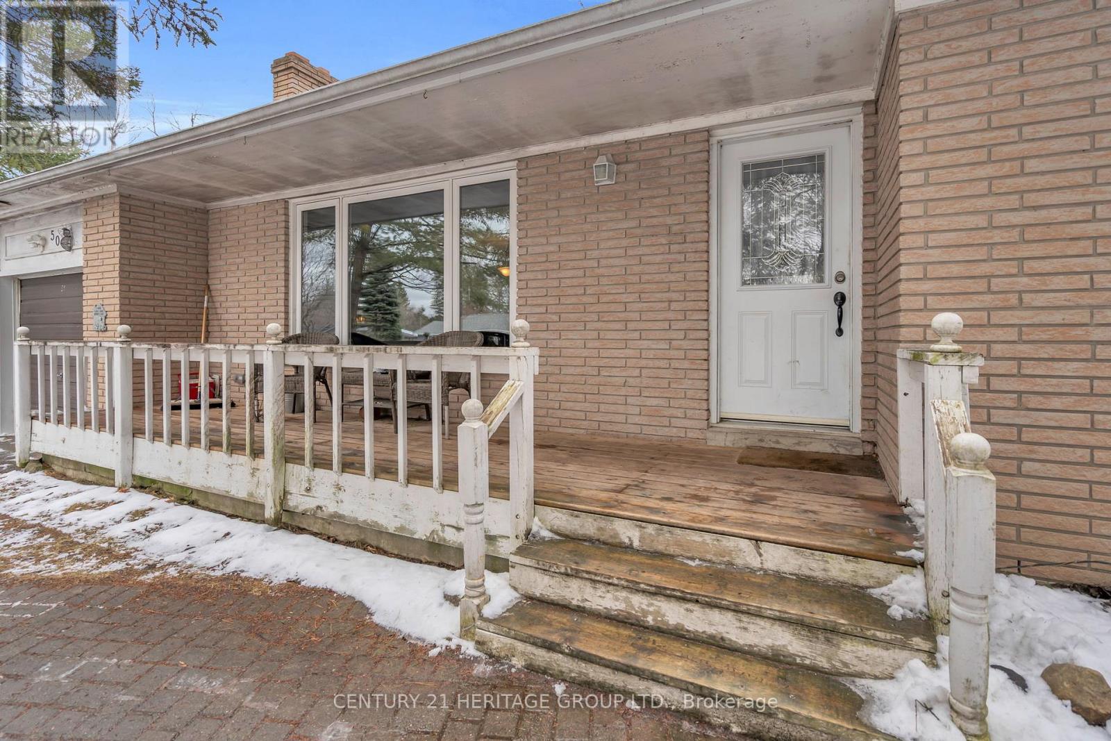 50 Main Street, Georgina, Ontario  L0E 1N0 - Photo 8 - N12924826