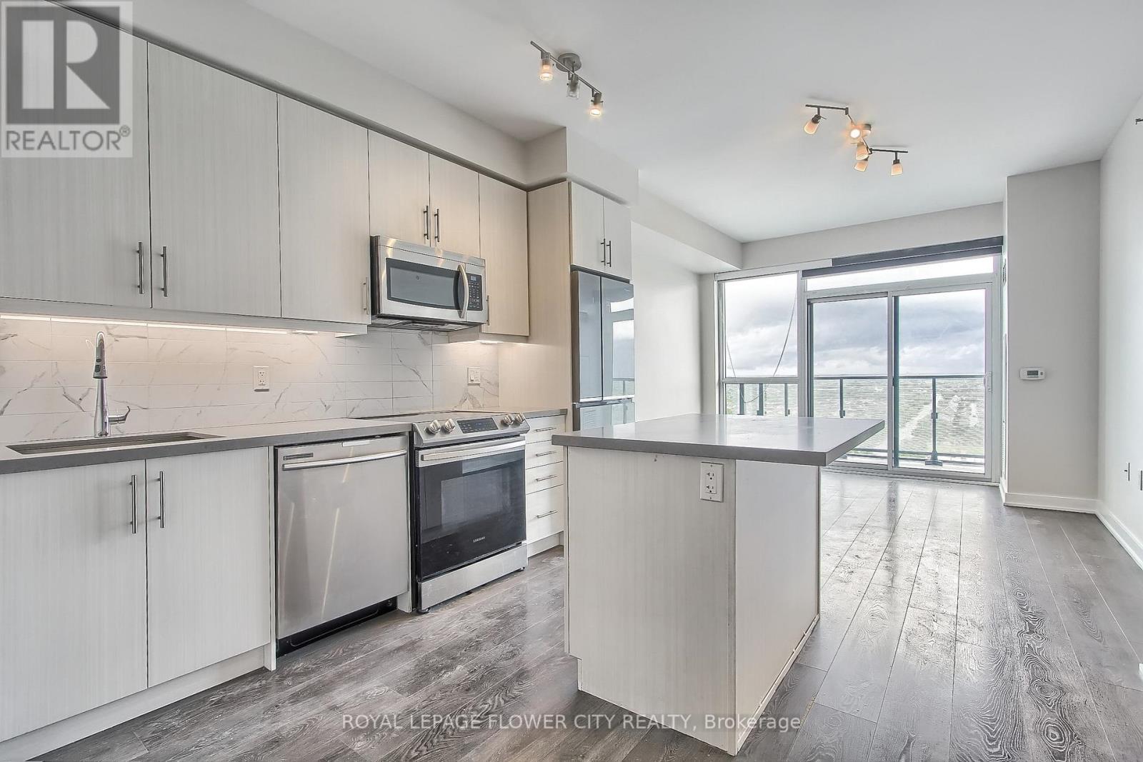 1806 - 75 Oneida Crescent, Richmond Hill, Ontario  L4B 0H3 - Photo 14 - N12924828