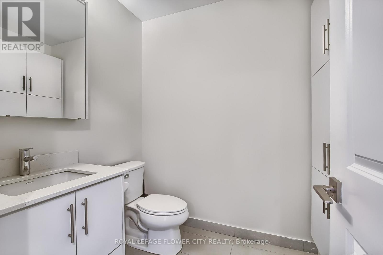 1806 - 75 Oneida Crescent, Richmond Hill, Ontario  L4B 0H3 - Photo 19 - N12924828