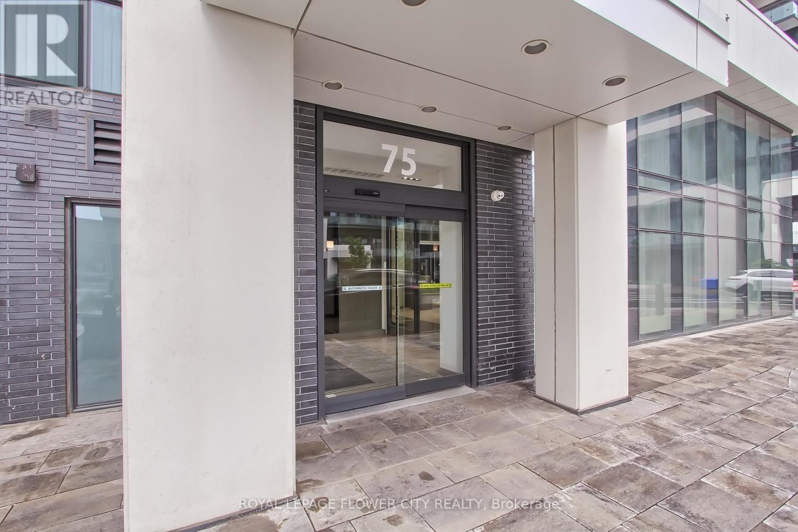 1806 - 75 Oneida Crescent, Richmond Hill, Ontario  L4B 0H3 - Photo 3 - N12924828