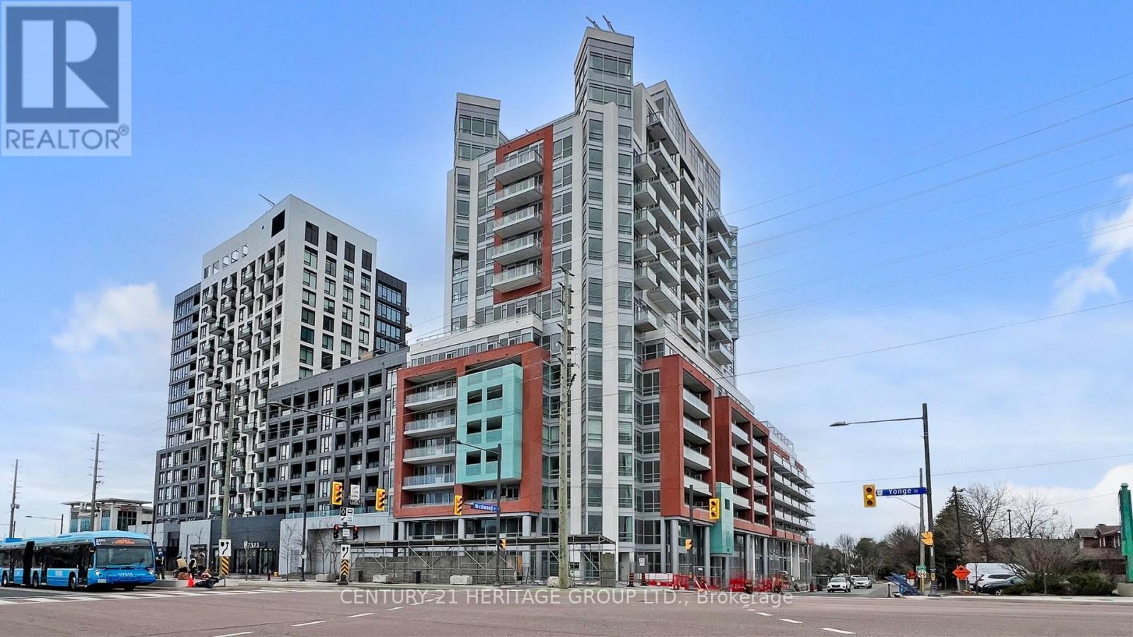 708 - 8888 Yonge Street, Richmond Hill, Ontario  L4C 6Z1 - Photo 2 - N12924880