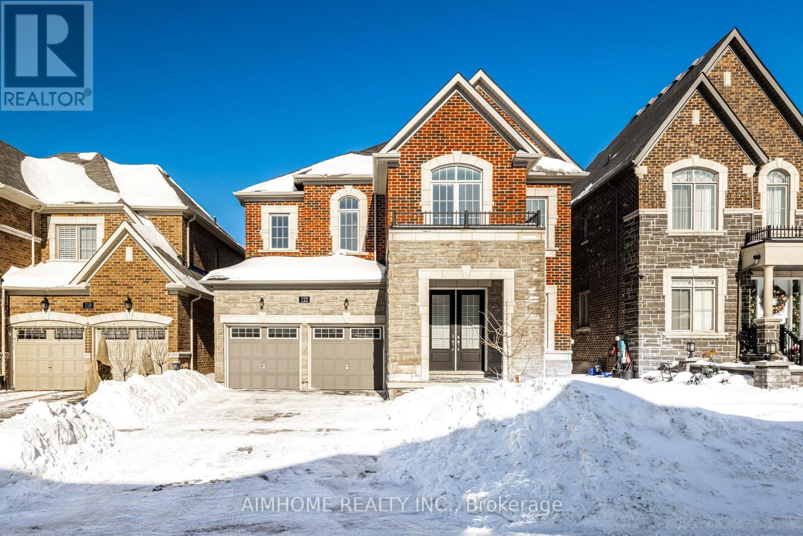 122 Scrivener Drive, Aurora, Ontario  L4G 0Y8 - Photo 3 - N12924884