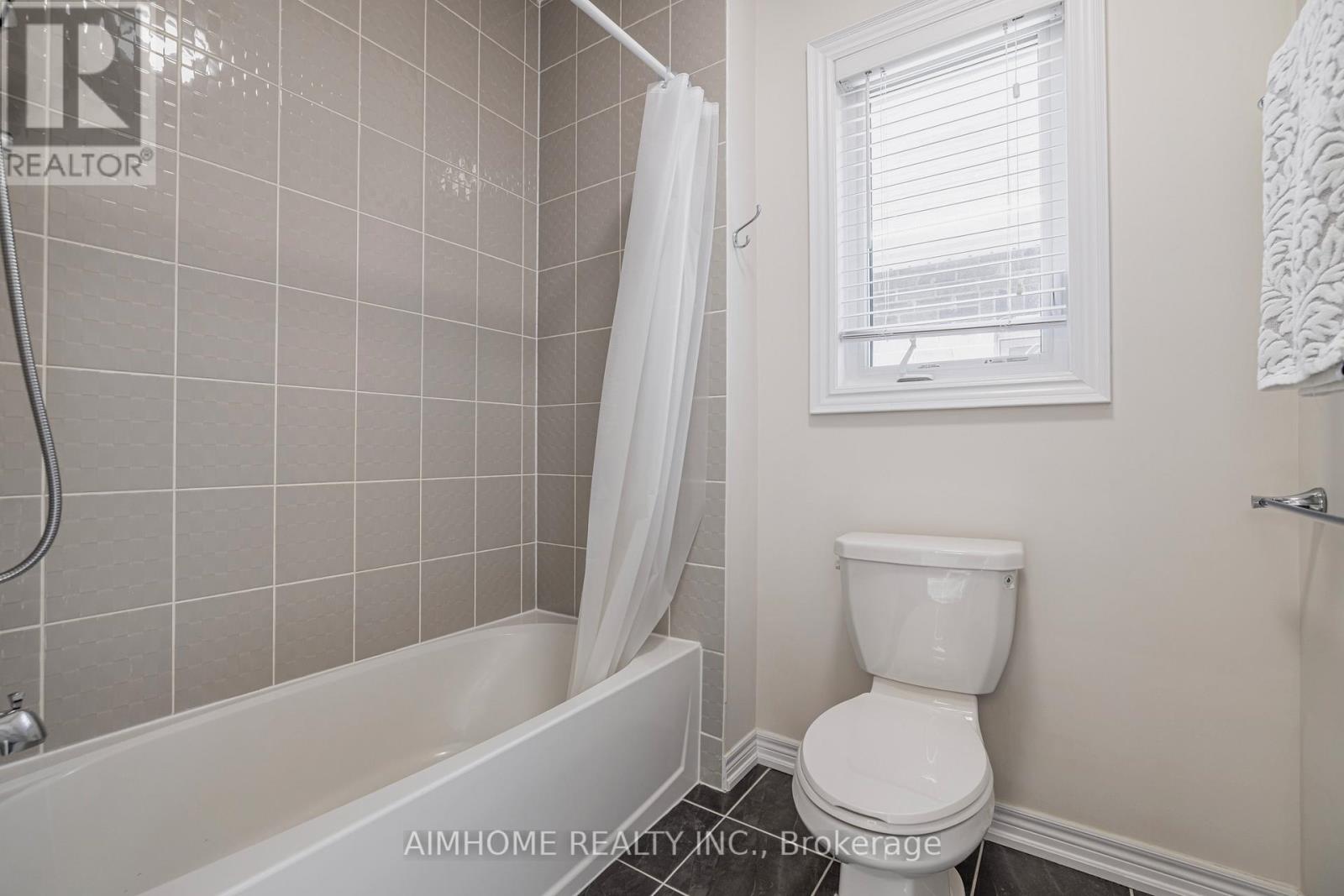 122 Scrivener Drive, Aurora, Ontario  L4G 0Y8 - Photo 30 - N12924884