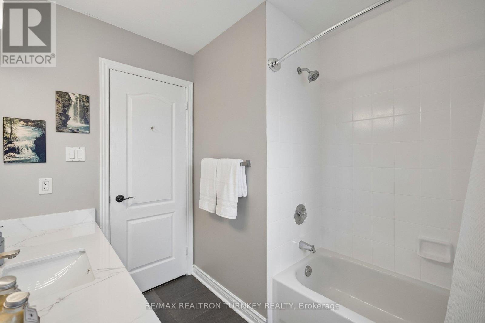 323 Harry Beer Court, Newmarket, Ontario  L3Y 8M2 - Photo 28 - N12924916