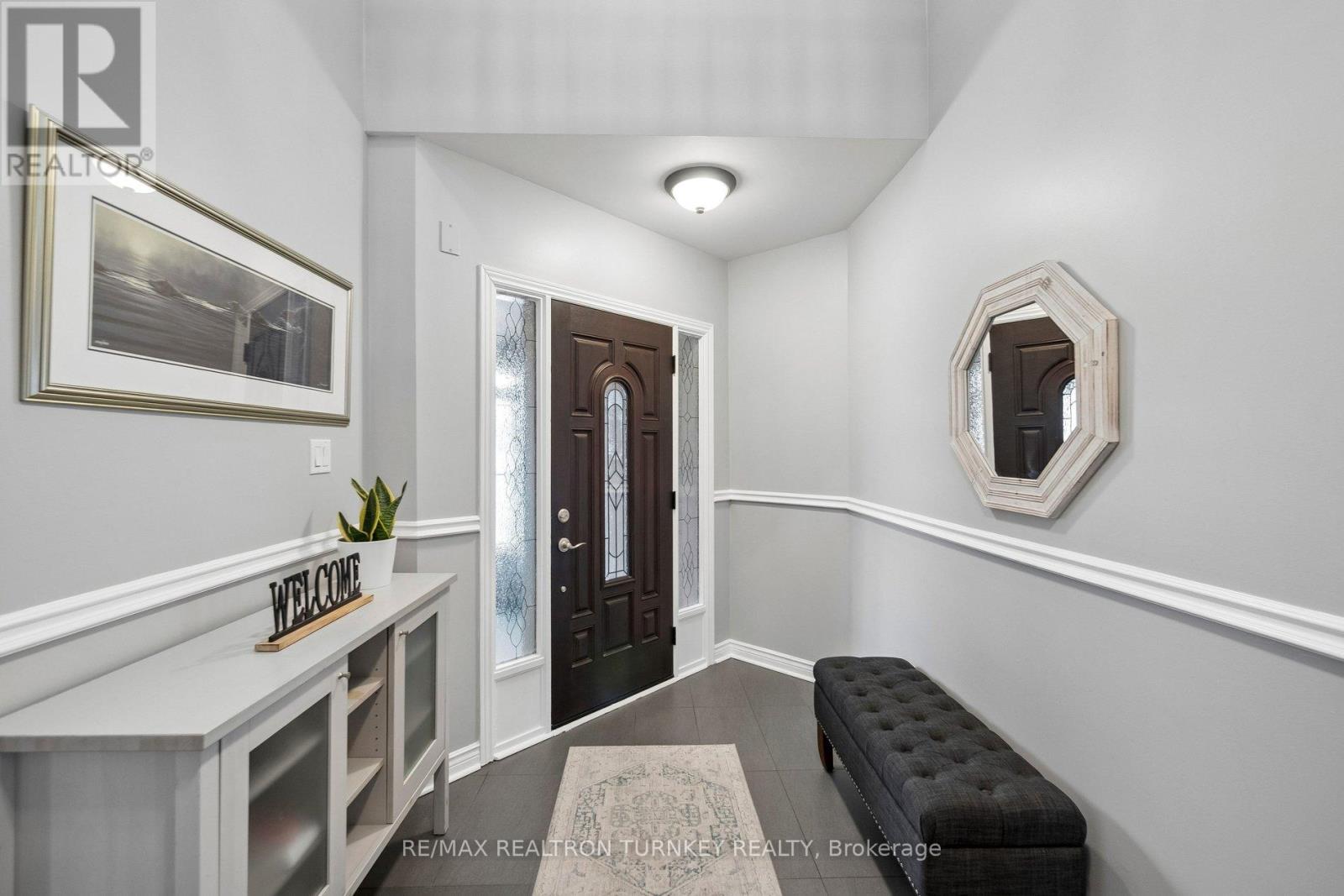 323 Harry Beer Court, Newmarket, Ontario  L3Y 8M2 - Photo 7 - N12924916