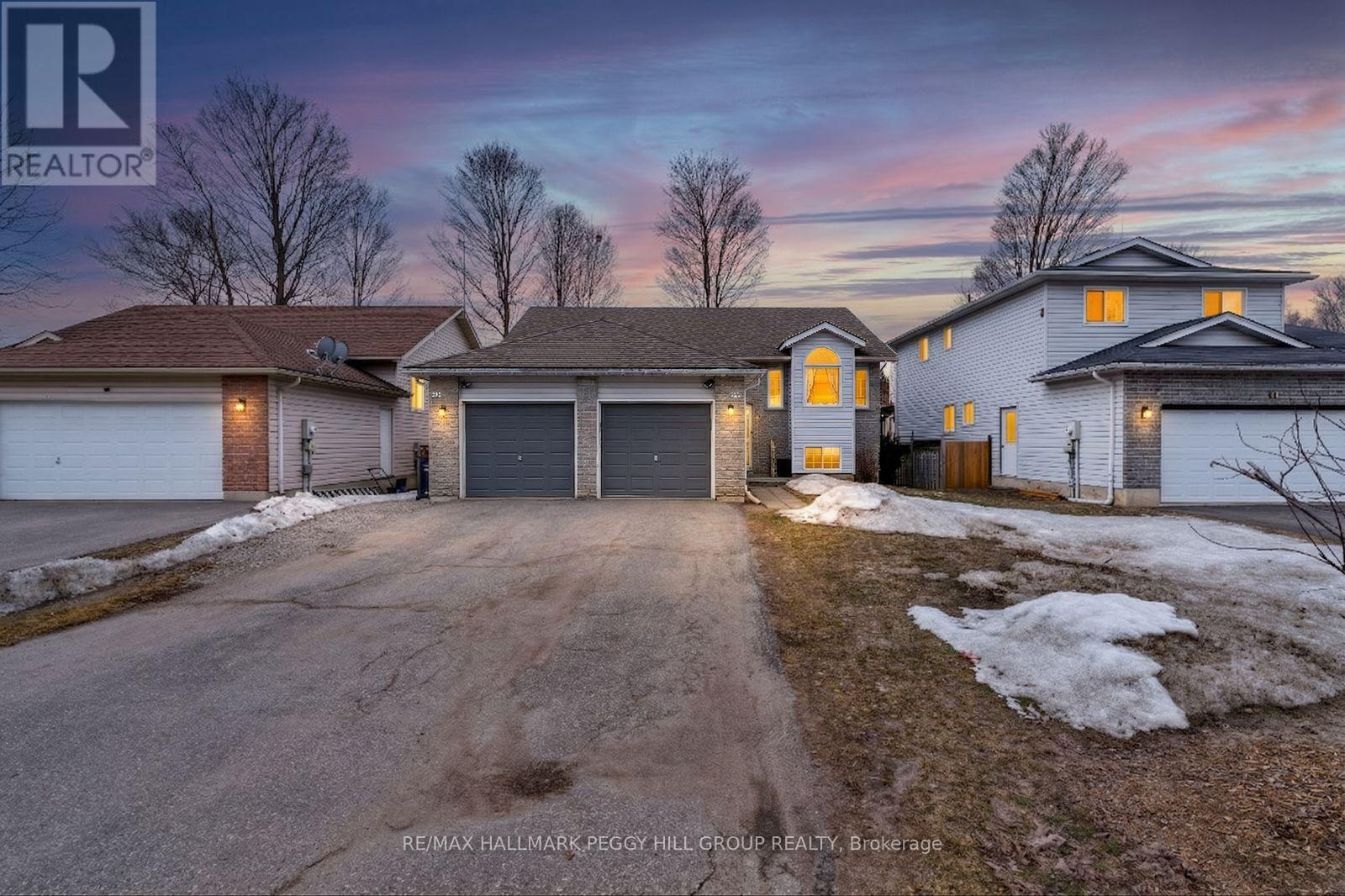 11 Vernon Street, Essa, Ontario  L3W 0V5 - Photo 1 - N12924922