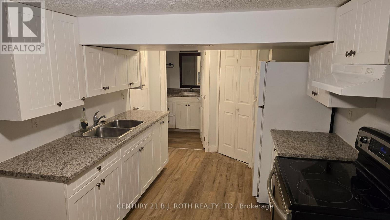 121 Cumberland Street, Barrie, Ontario  L4N 2P8 - Photo 19 - S12924614