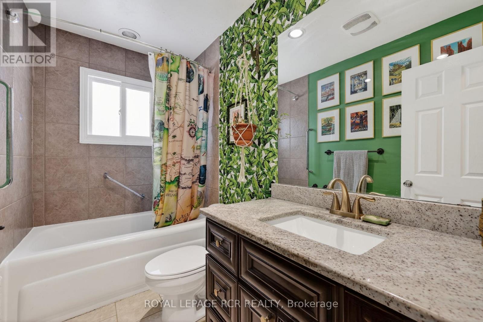 75 Hazel Street, Tay, Ontario  L0K 2C0 - Photo 10 - S12924646