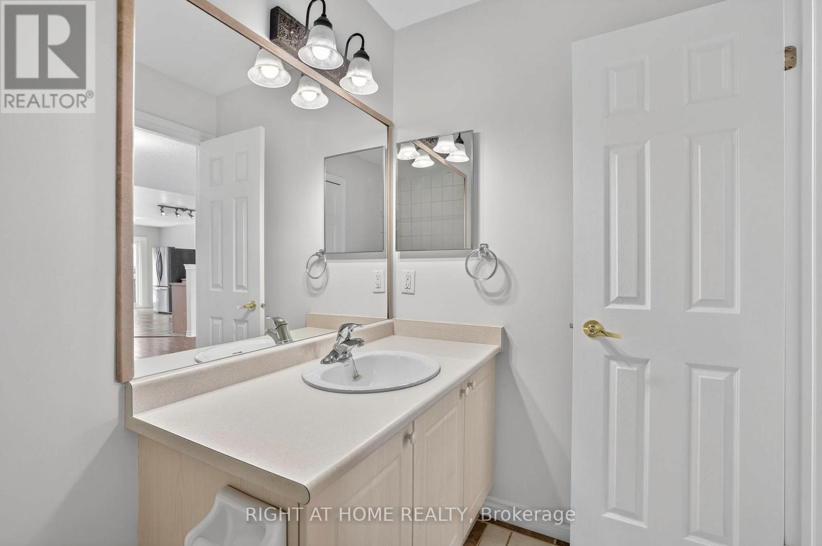 16 Glenhill Drive, Barrie, Ontario  L4N 5X4 - Photo 26 - S12924866