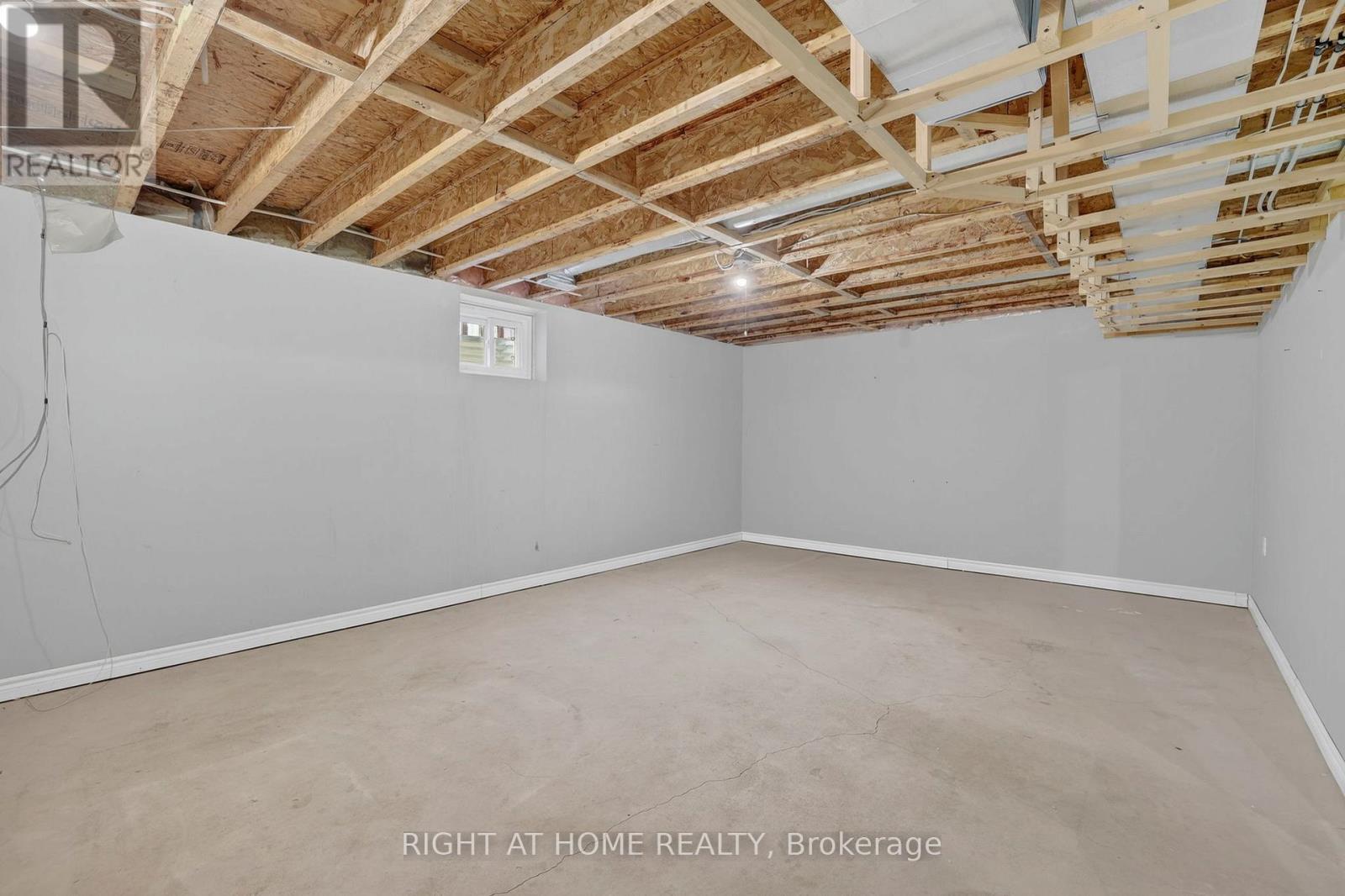 16 Glenhill Drive, Barrie, Ontario  L4N 5X4 - Photo 33 - S12924866