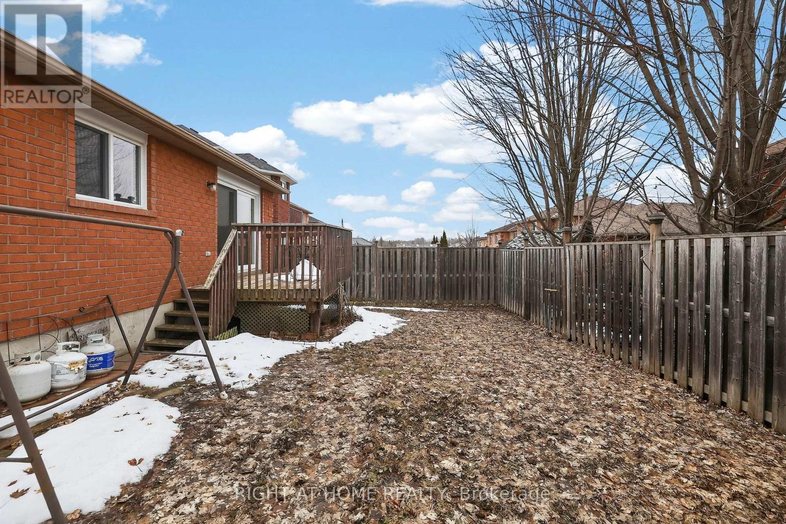 16 Glenhill Drive, Barrie, Ontario  L4N 5X4 - Photo 37 - S12924866