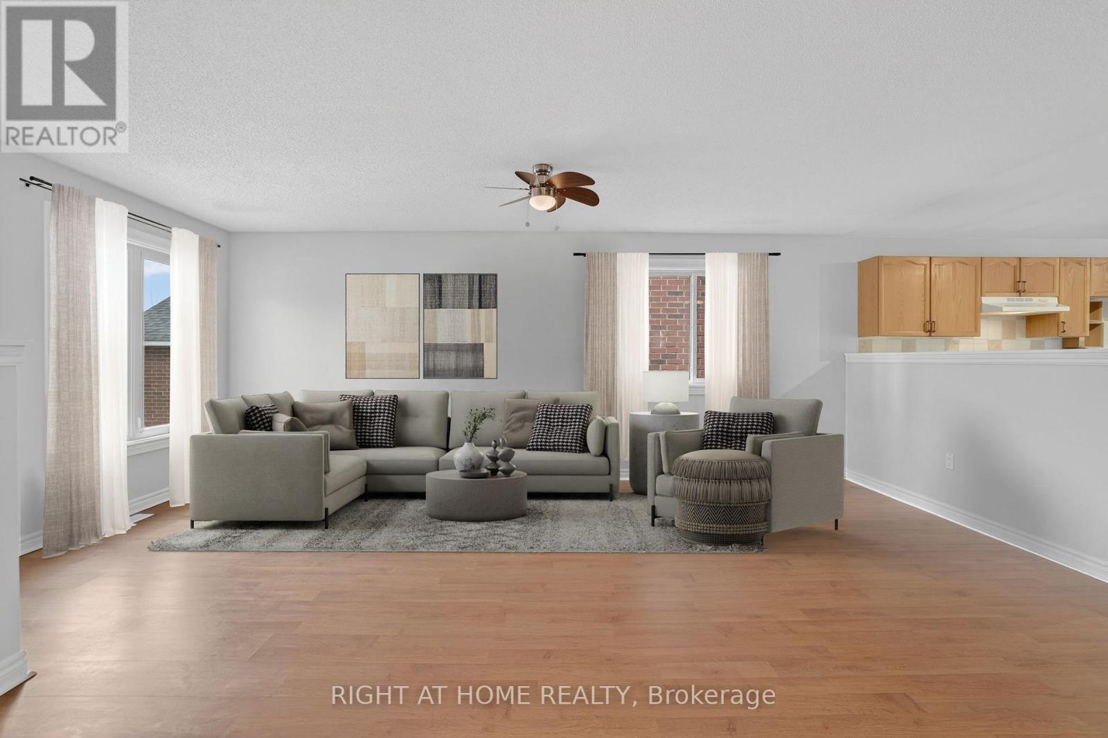 16 Glenhill Drive, Barrie, Ontario  L4N 5X4 - Photo 9 - S12924866