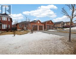 16 GLENHILL DRIVE, Barrie, Ontario