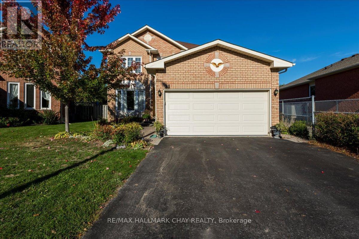 21 BARWICK DRIVE, Barrie, Ontario