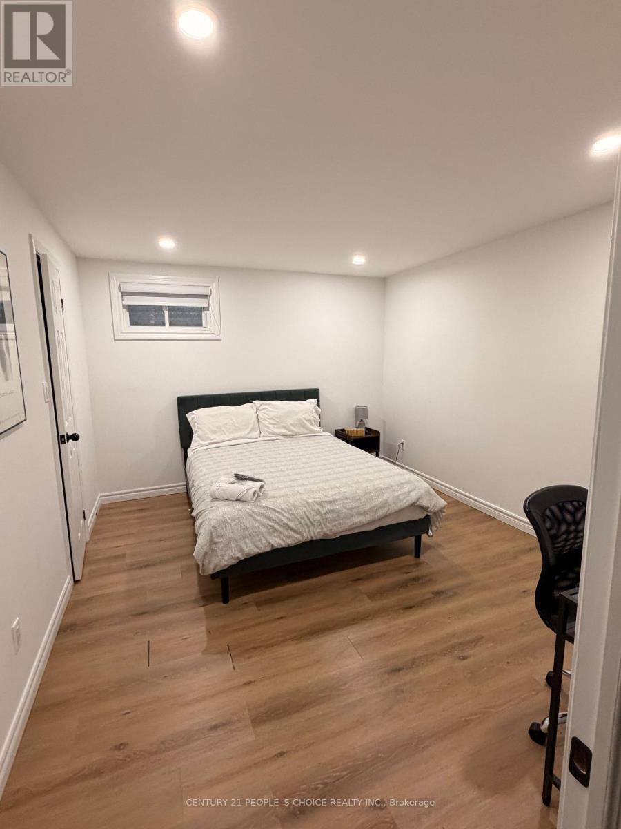 Bsmt - 43 Bordeaux Circuit, Toronto, Ontario  M9V 4Y9 - Photo 16 - W12906100