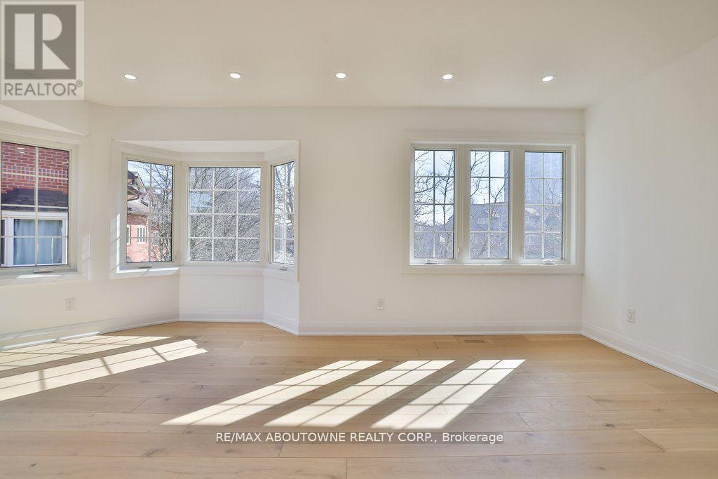 63 Tradewind Drive, Oakville, Ontario  L6L 6K8 - Photo 19 - W12865776