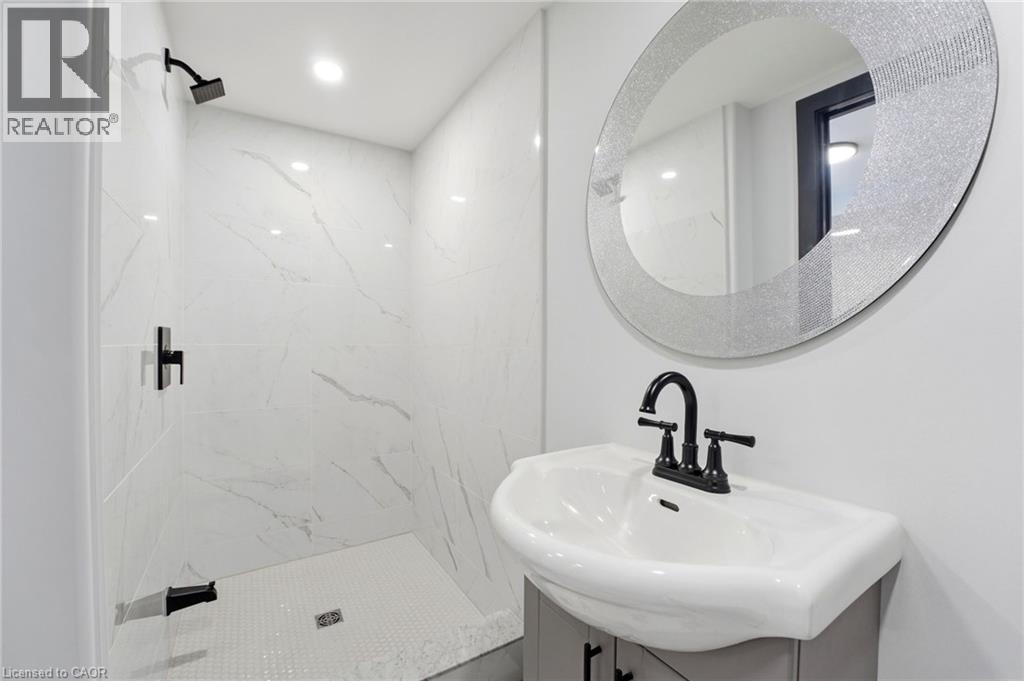 957 Queensdale Avenue E, Hamilton, Ontario  L8T 1H5 - Photo 21 - 40815303