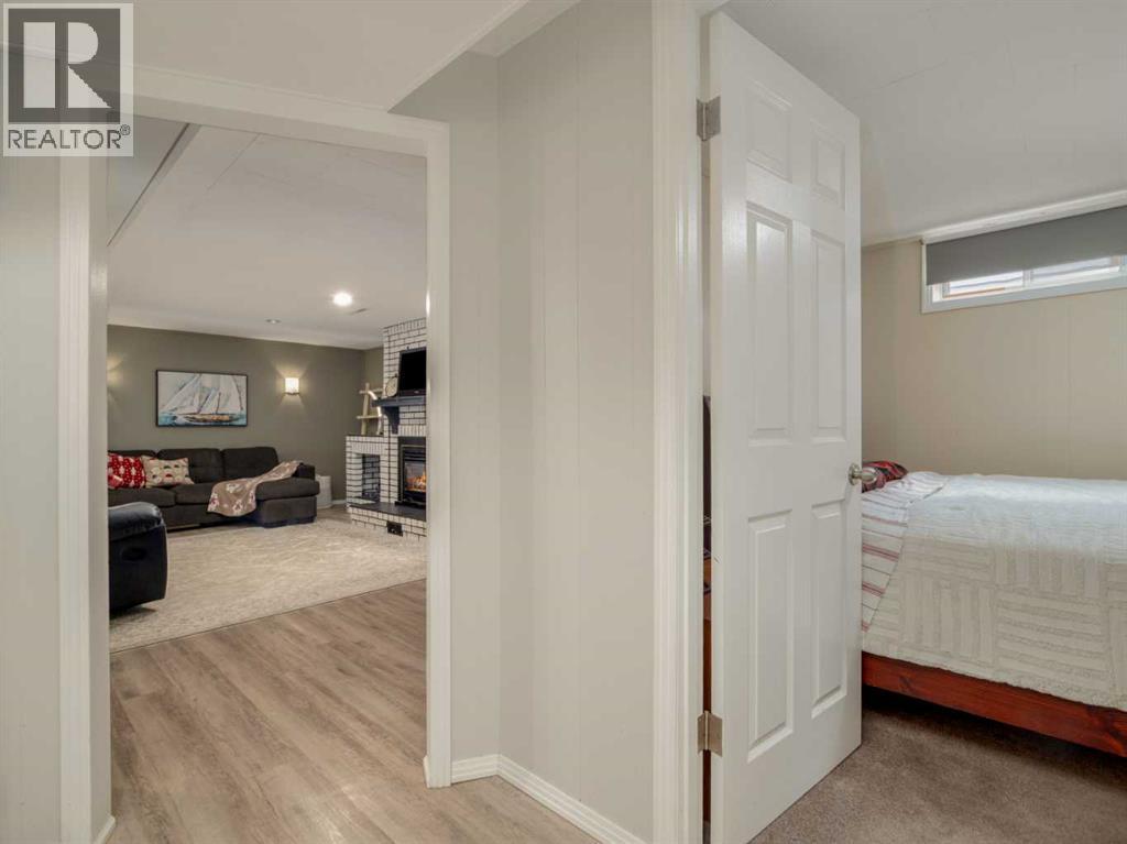 1707 Lakemount Boulevard S, Lethbridge, Alberta  T1K 3K5 - Photo 22 - A2296210