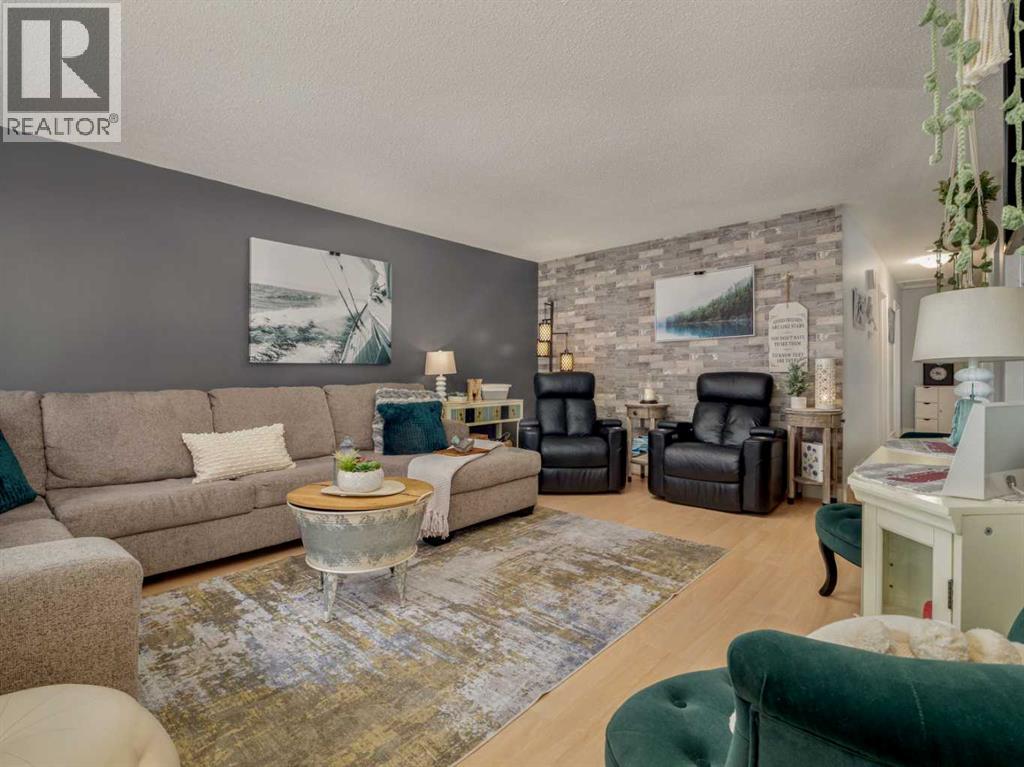 1707 Lakemount Boulevard S, Lethbridge, Alberta  T1K 3K5 - Photo 4 - A2296210