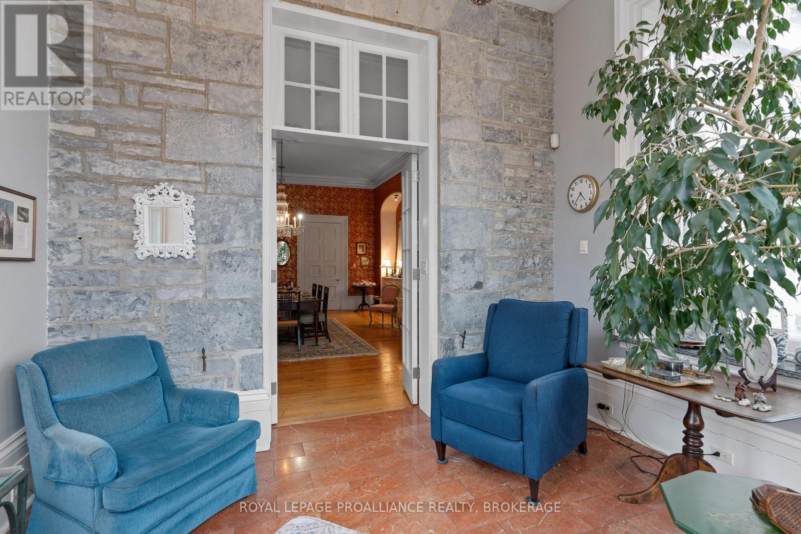 3 Emily Street, Kingston, Ontario  K7L 2W2 - Photo 16 - X12924924