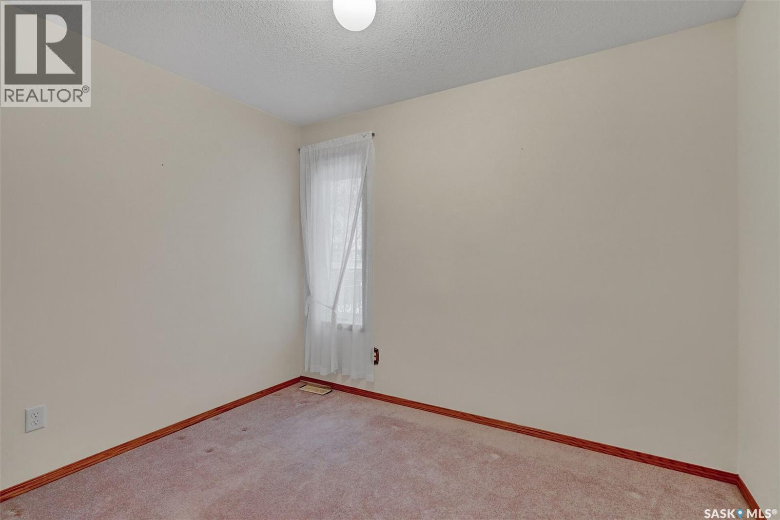 227 Rothwell Crescent, Regina, Saskatchewan  S4N 1R5 - Photo 14 - SK031364