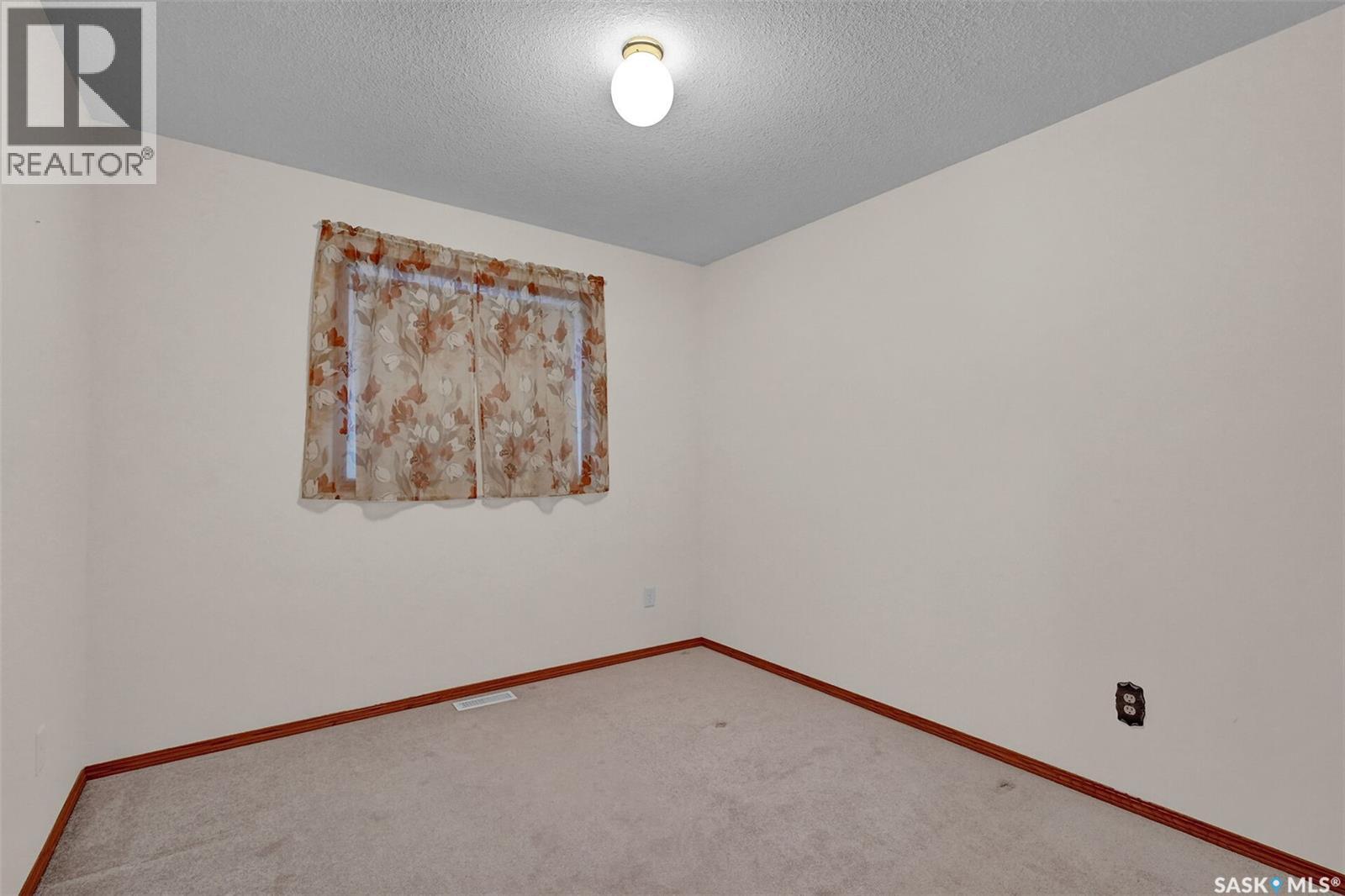 227 Rothwell Crescent, Regina, Saskatchewan  S4N 1R5 - Photo 16 - SK031364