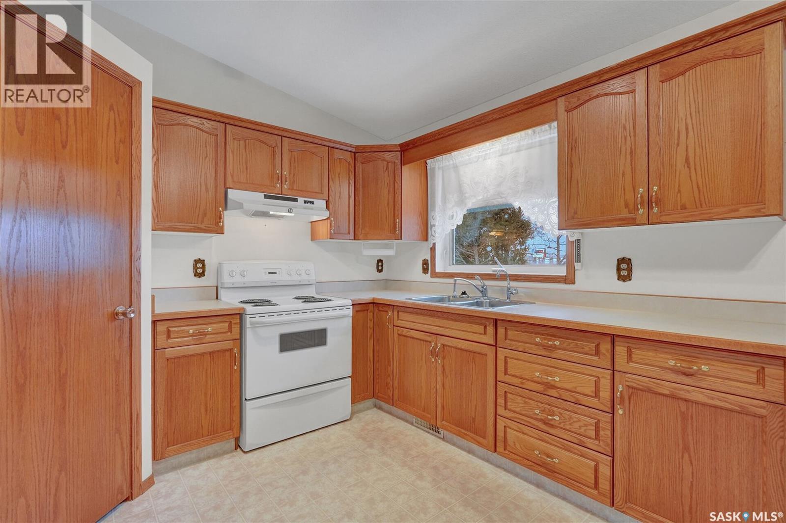 227 Rothwell Crescent, Regina, Saskatchewan  S4N 1R5 - Photo 6 - SK031364