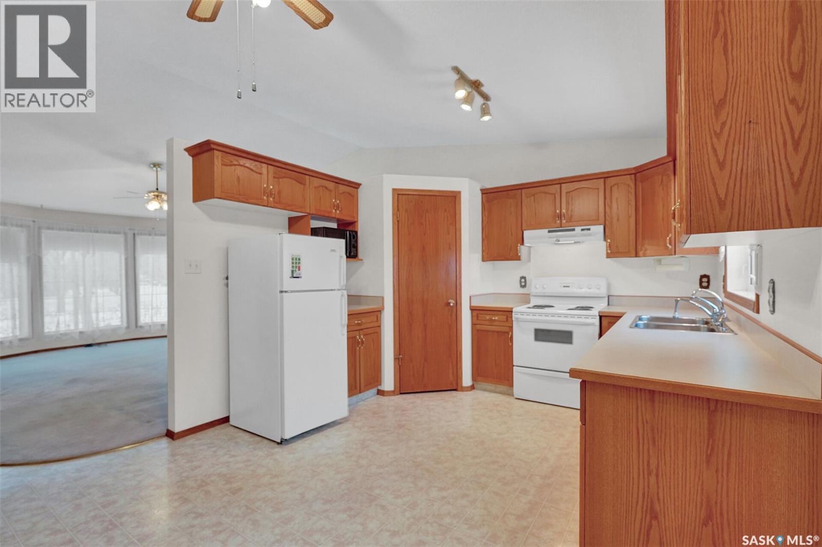 227 Rothwell Crescent, Regina, Saskatchewan  S4N 1R5 - Photo 8 - SK031364