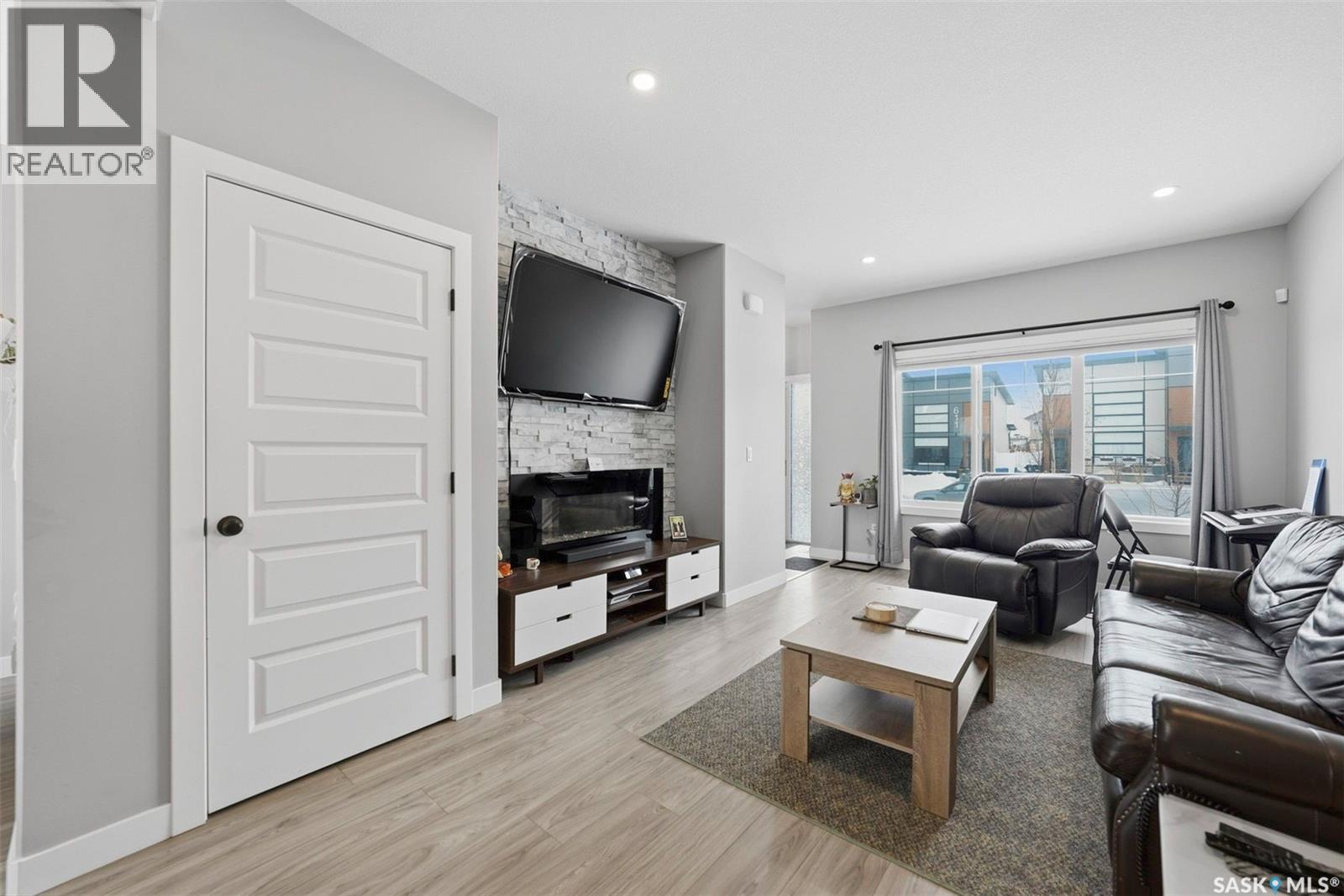 608 Brighton Gate, Saskatoon, Saskatchewan  S7V 0V5 - Photo 7 - SK031191