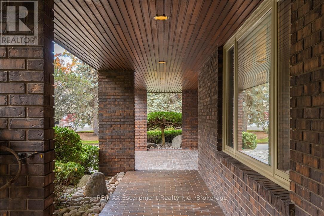 1168 Carey Road, Oakville, Ontario  L6J 2E4 - Photo 33 - W12785298