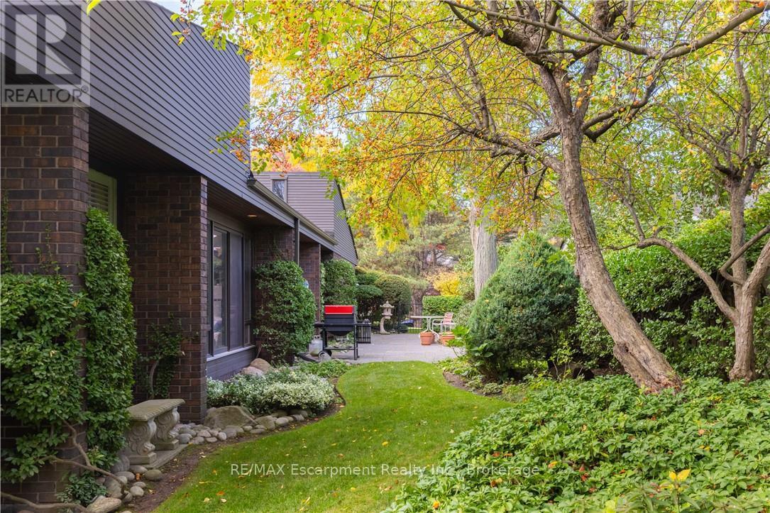 1168 Carey Road, Oakville, Ontario  L6J 2E4 - Photo 31 - W12785298