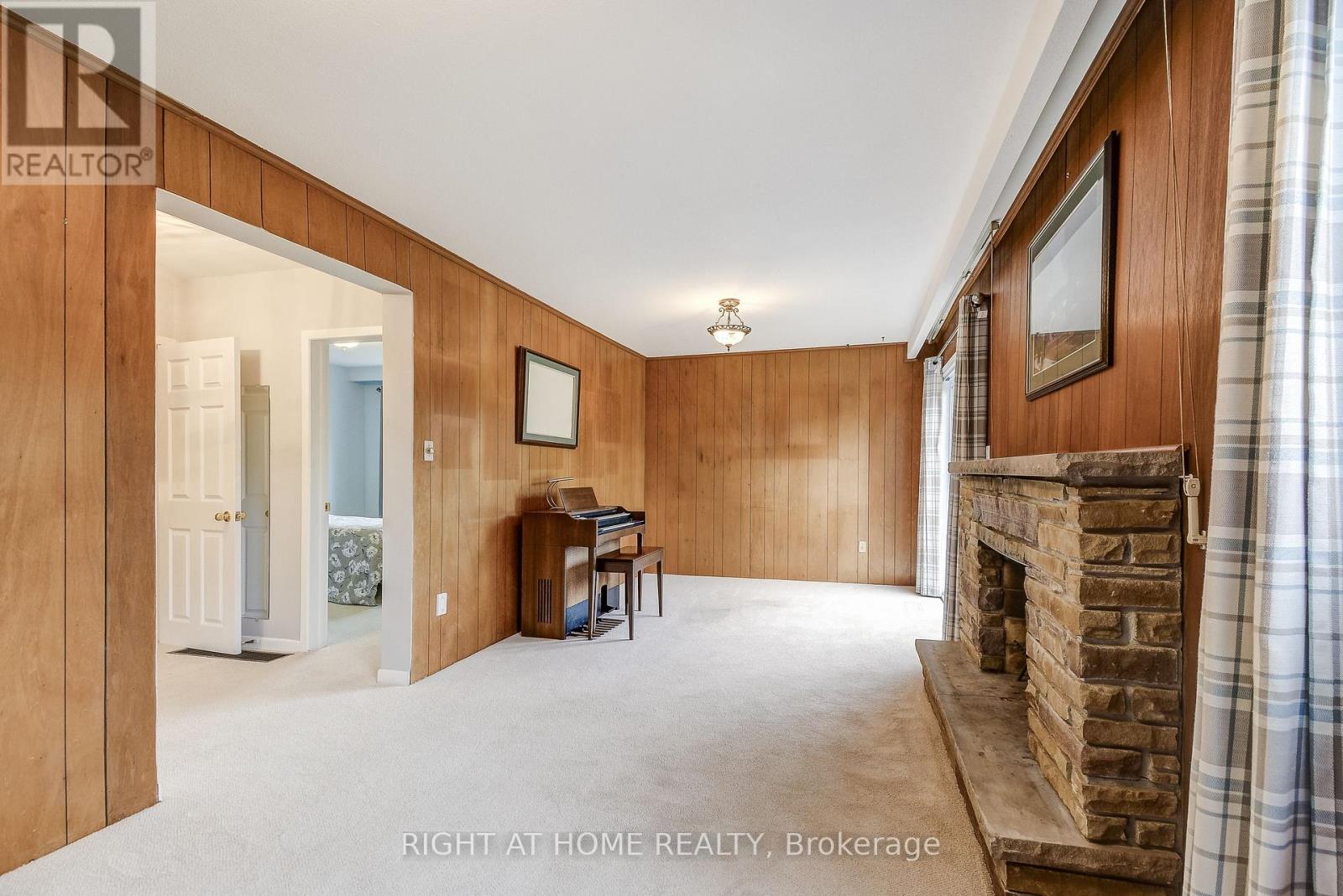 575 Eversley Drive, Mississauga, Ontario  L5A 2E1 - Photo 20 - W12924606