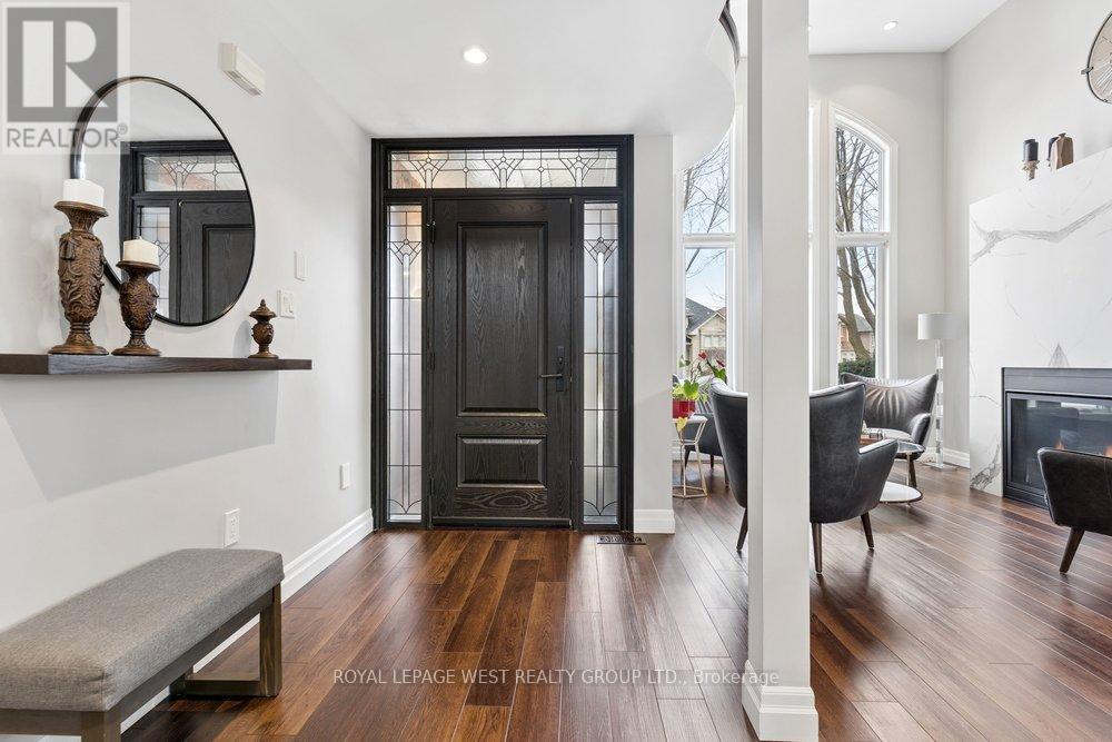 2293 Carpenters Circle, Oakville, Ontario  L6M 3C6 - Photo 10 - W12924628