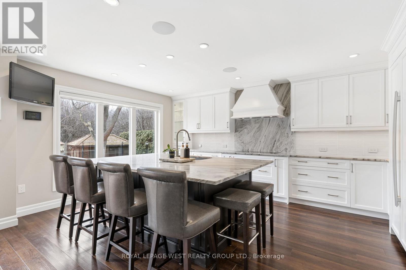 2293 Carpenters Circle, Oakville, Ontario  L6M 3C6 - Photo 22 - W12924628