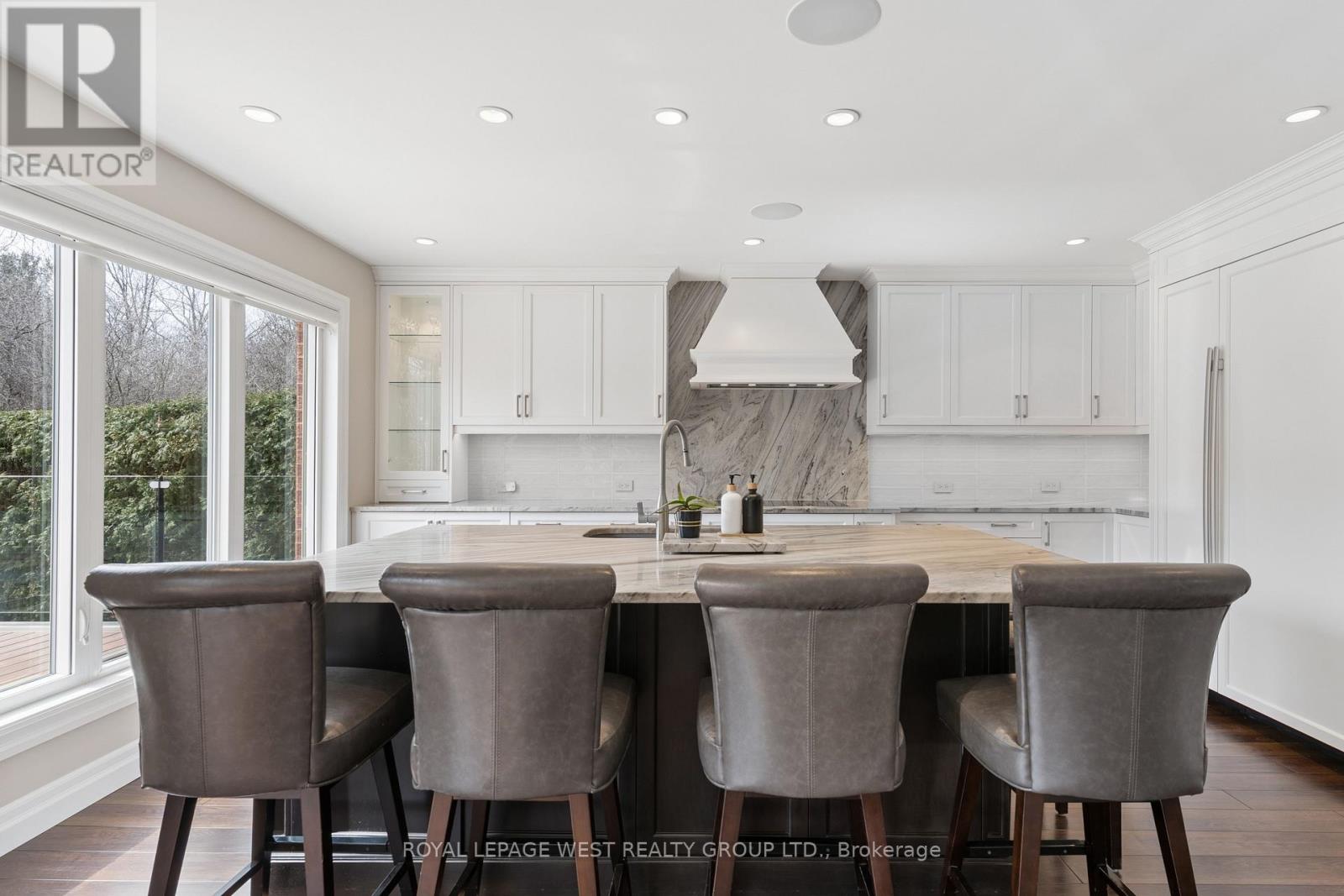 2293 Carpenters Circle, Oakville, Ontario  L6M 3C6 - Photo 23 - W12924628