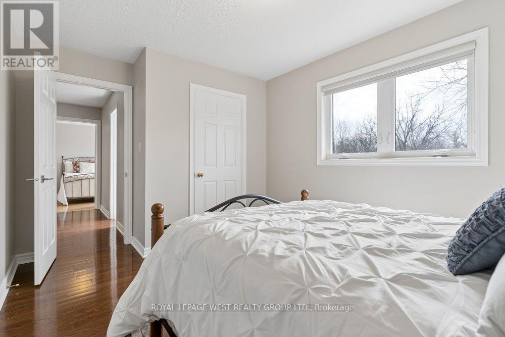 2293 Carpenters Circle, Oakville, Ontario  L6M 3C6 - Photo 41 - W12924628